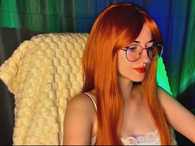 -LisaMeow-'s BongaCams show and profile