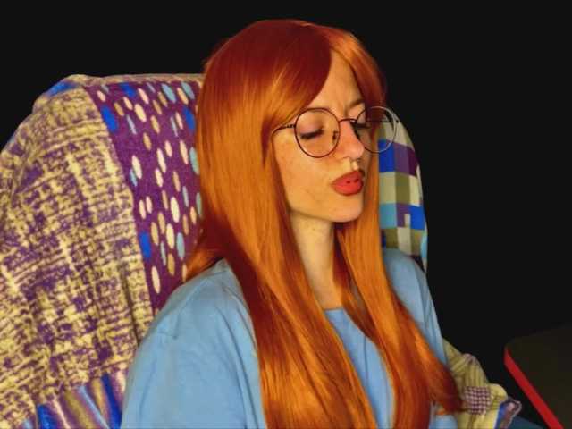 -LisaMeow-'s BongaCams show and profile