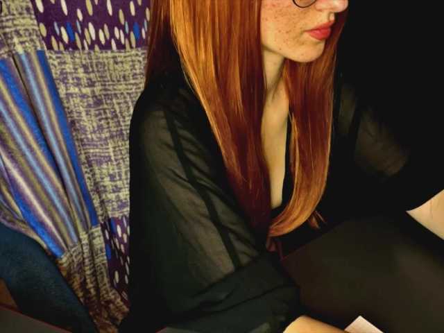 -LisaMeow-'s BongaCams show and profile