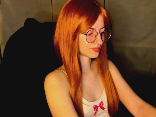 -LisaMeow-'s BongaCams show and profile