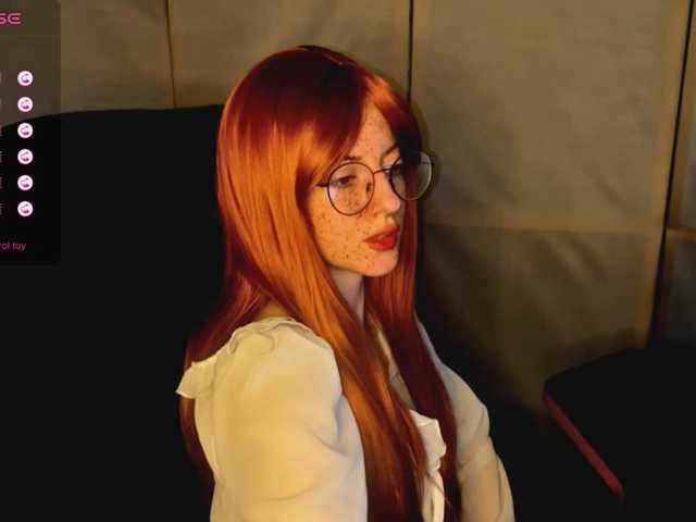 -LisaMeow-'s BongaCams show and profile