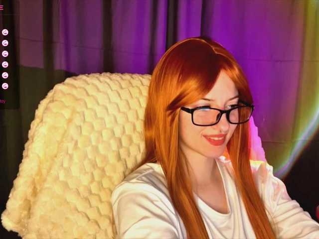 -LisaMeow-'s BongaCams show and profile