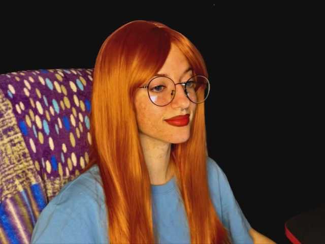 -LisaMeow-'s BongaCams show and profile