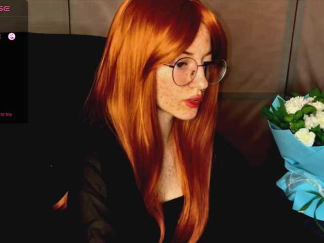 -LisaMeow- – webcam model profile photo