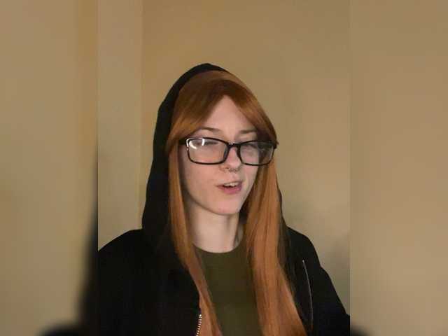 -LisaMeow-'s BongaCams show and profile