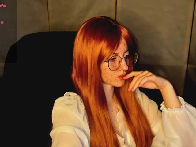 -LisaMeow-'s BongaCams show and profile