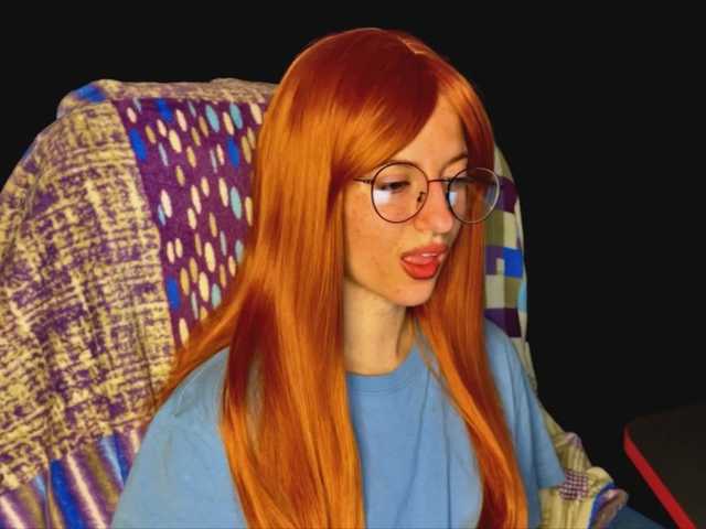 -LisaMeow-'s BongaCams show and profile