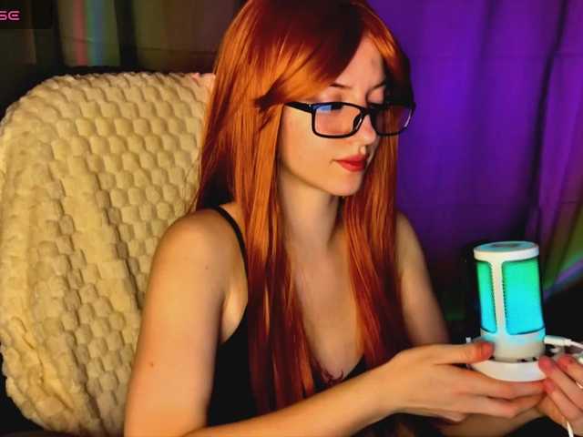 -LisaMeow-'s BongaCams show and profile