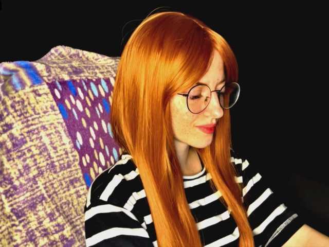 -LisaMeow-'s BongaCams show and profile