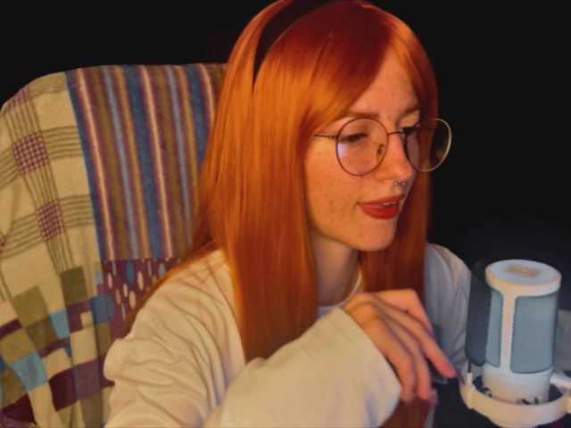 -LisaMeow-'s BongaCams show and profile