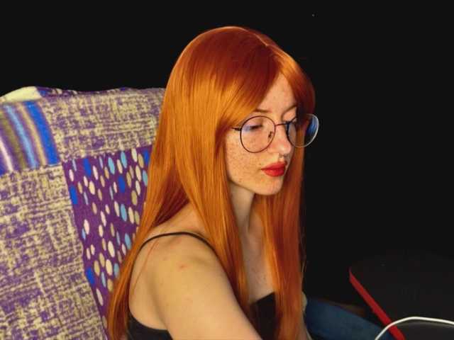 -LisaMeow-'s BongaCams show and profile