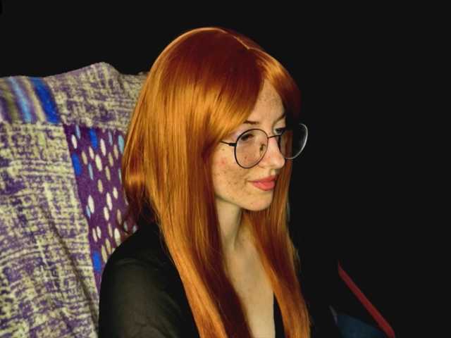 -LisaMeow-'s BongaCams show and profile