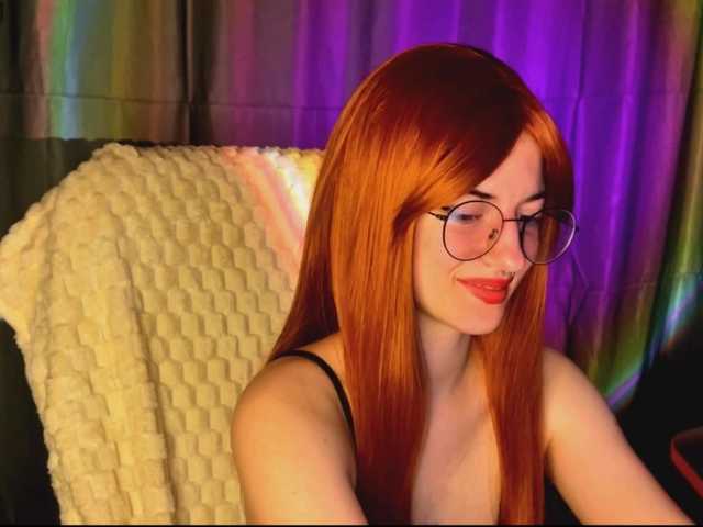 -LisaMeow-'s BongaCams show and profile