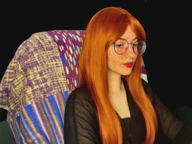 -LisaMeow-'s BongaCams show and profile