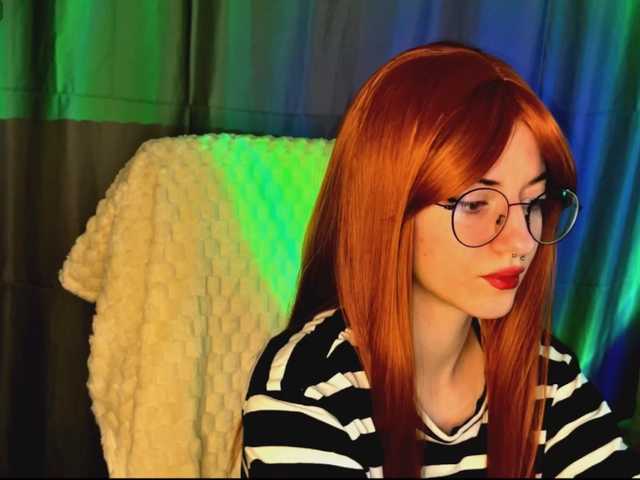 -LisaMeow-'s BongaCams show and profile