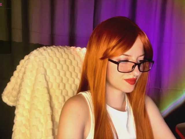 -LisaMeow-'s BongaCams show and profile