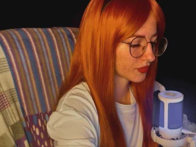 -LisaMeow-'s BongaCams show and profile