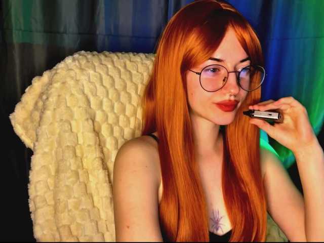 -LisaMeow-'s BongaCams show and profile