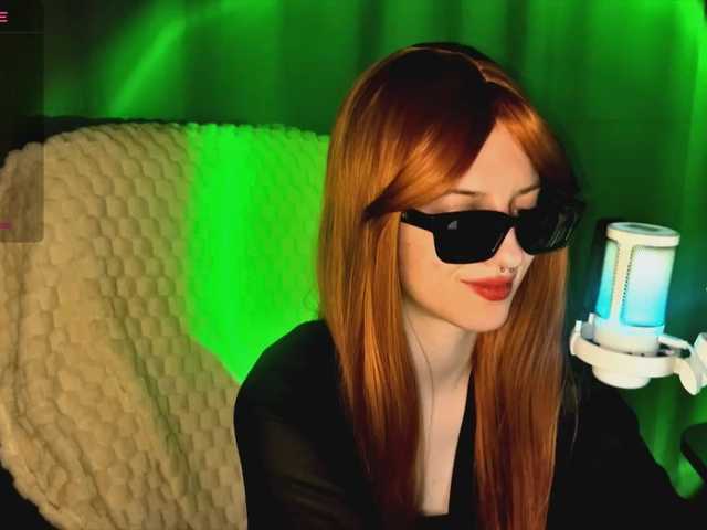 -LisaMeow-'s BongaCams show and profile