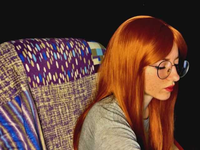 -LisaMeow-'s BongaCams show and profile