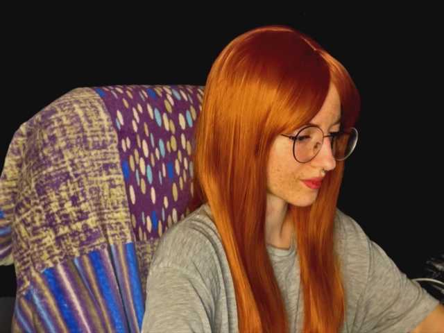 -LisaMeow-'s BongaCams show and profile