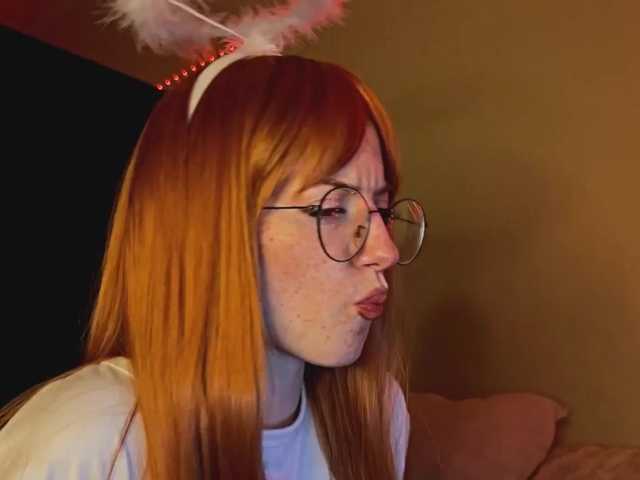 -LisaMeow-'s BongaCams show and profile