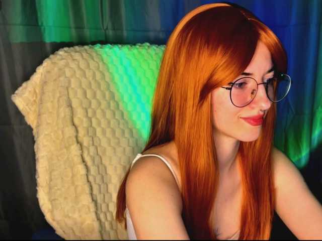 -LisaMeow-'s BongaCams show and profile