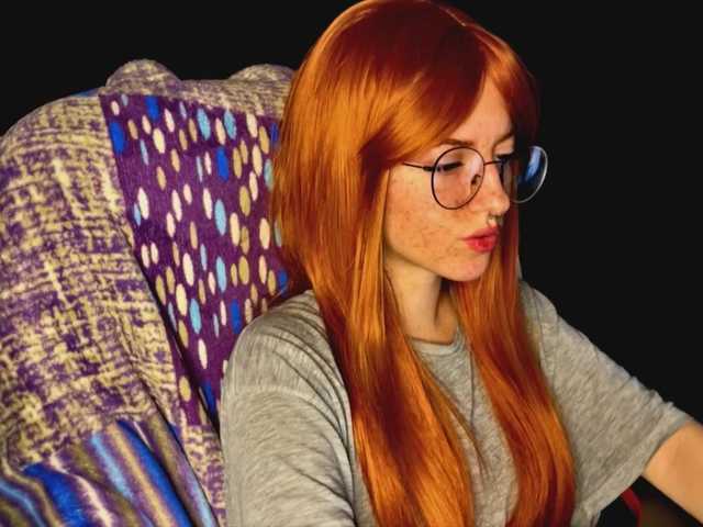 -LisaMeow-'s BongaCams show and profile