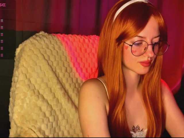 -LisaMeow-'s BongaCams show and profile