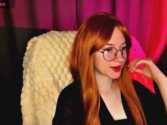 -LisaMeow-'s BongaCams show and profile