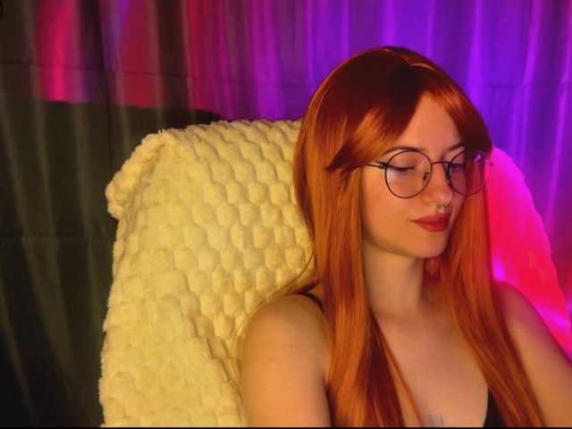 -LisaMeow-'s BongaCams show and profile