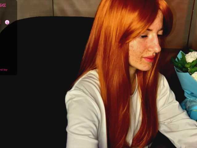 -LisaMeow- – webcam model profile photo