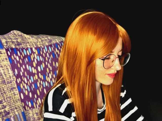 -LisaMeow-'s BongaCams show and profile