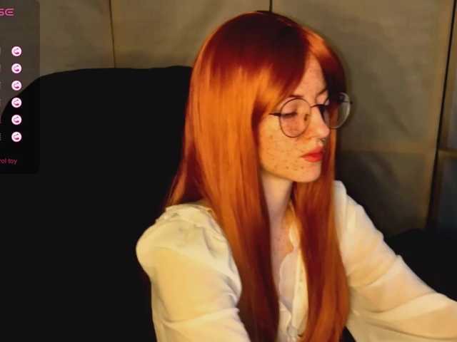 -LisaMeow-'s BongaCams show and profile