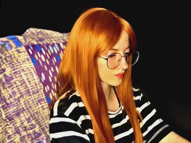 -LisaMeow-'s BongaCams show and profile