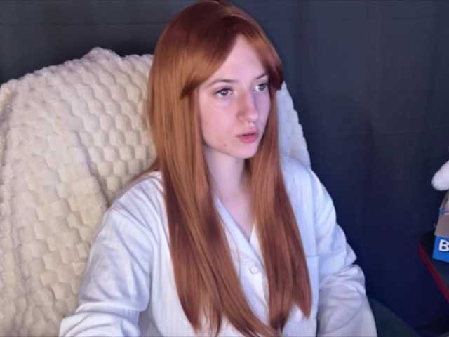 -LisaMeow-'s BongaCams show and profile