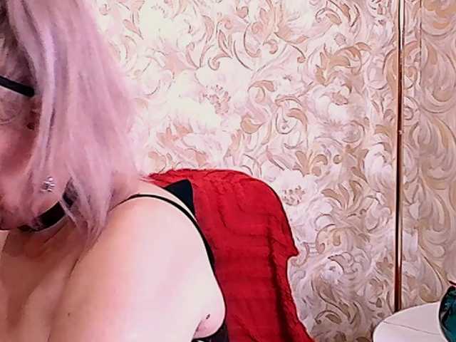 Sara Smith (SaraSmith)