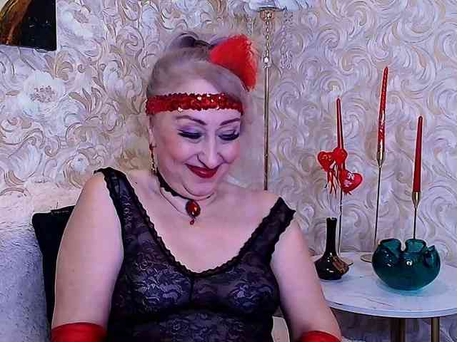 SaraSmith Live Webcam on BongaCams