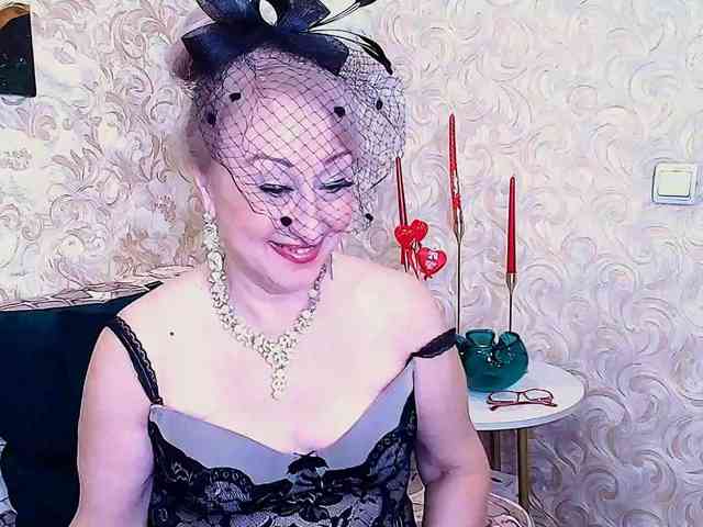 SaraSmith Live Webcam on BongaCams