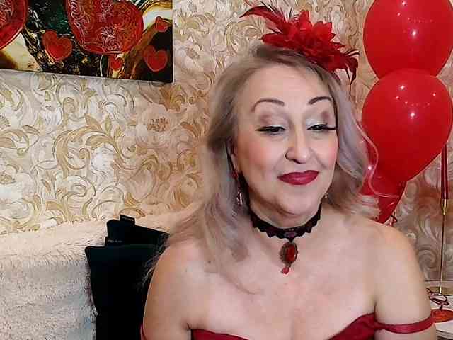 SaraSmith Live Webcam on BongaCams
