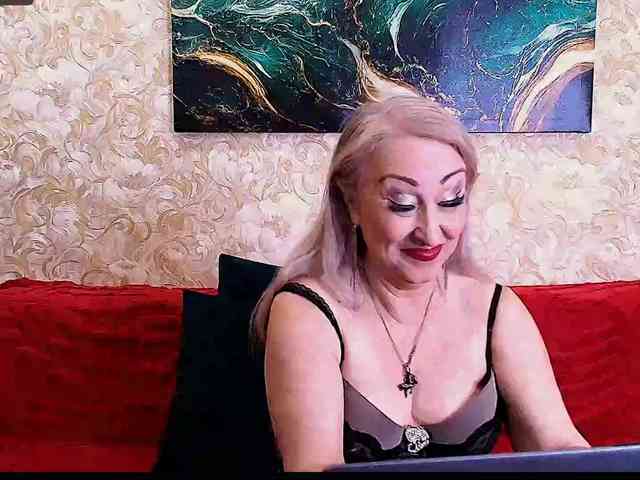 SaraSmith Live Webcam on BongaCams