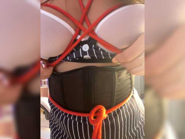 ELIZABETH-PLANET's BongaCams show and profile