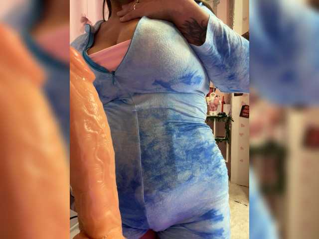 ELIZABETH-PLANET's BongaCams show and profile