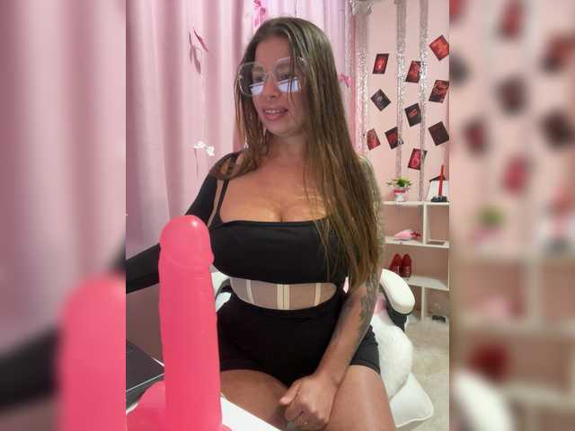 ELIZABETH-PLANET's BongaCams show and profile