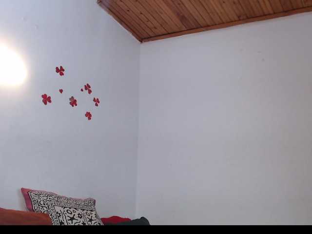 adelen-smith's BongaCams show and profile