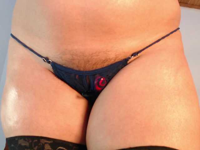 adelen-smith's BongaCams show and profile