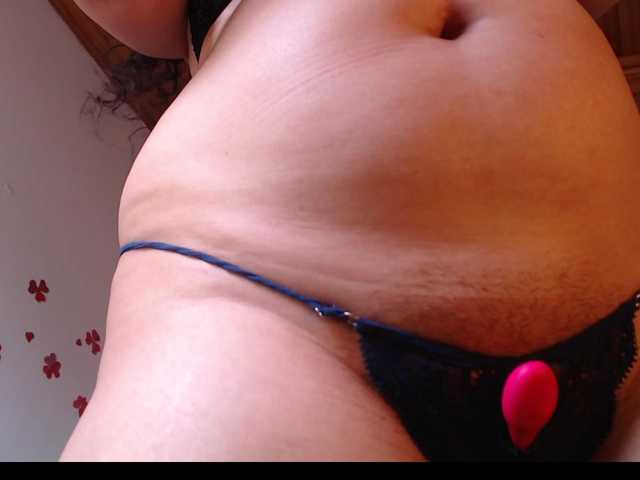 adelen-smith's BongaCams show and profile