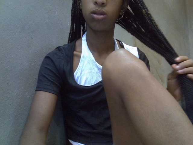 chrispriscilla's BongaCams show and profile