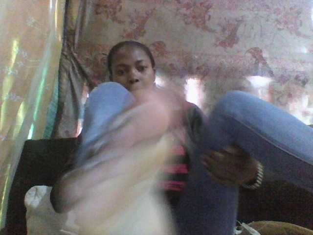 chrispriscilla's BongaCams show and profile