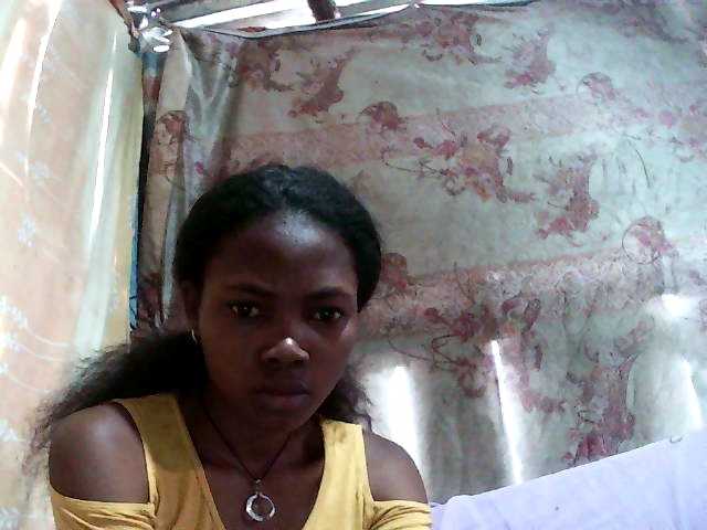 chrispriscilla's Thumb Image